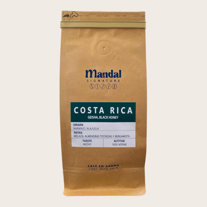 Café de Costa Rica: Geisha. Black Honey. Con notas a Melaza, Bergamota y Almendras tostadas.